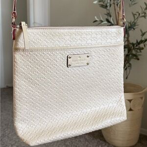 Kate Spade Ivory Embossed Crossbody Purse Red Trim Adjustable Strap